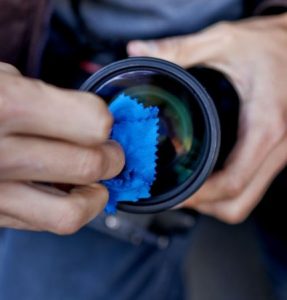 Cleaning Lens using microfiber cloth