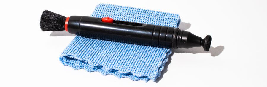 Lean cleaning pen and microfiber cloth